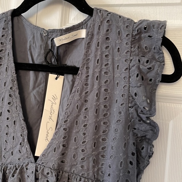 Women's Mustard Seed V-Neck Romper Dress - Picture 2 of 5